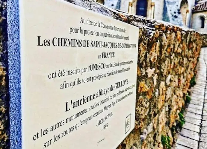 Le St Guilhem Saint-Guilhem-le-Desert